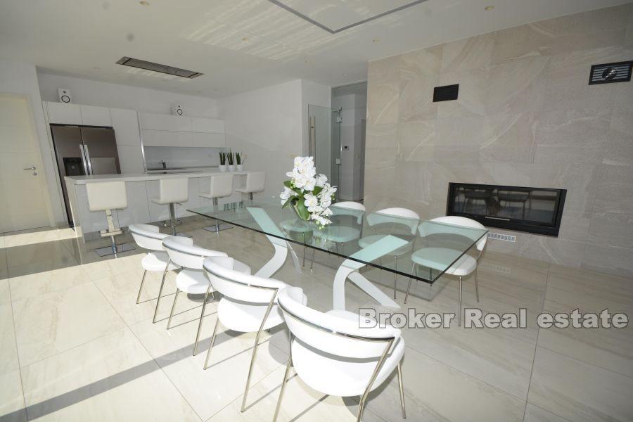 Luksusvilla med havutsikt