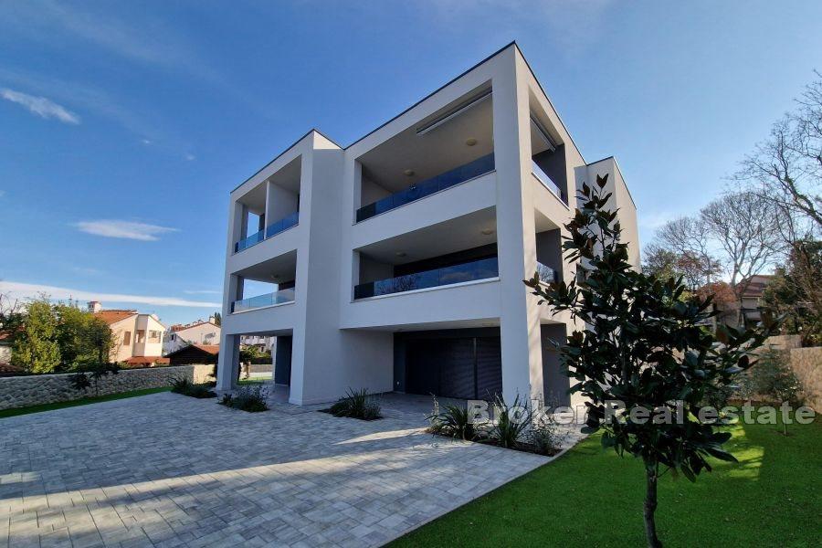 Luxus-Penthouse nur 100 m vom Strand entfernt