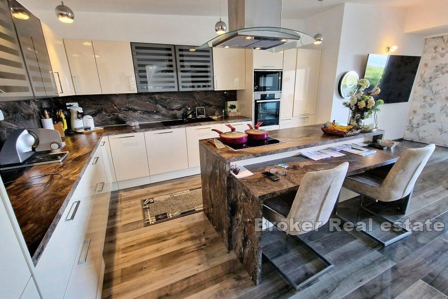 Luxus-Penthouse nur 100 m vom Strand entfernt