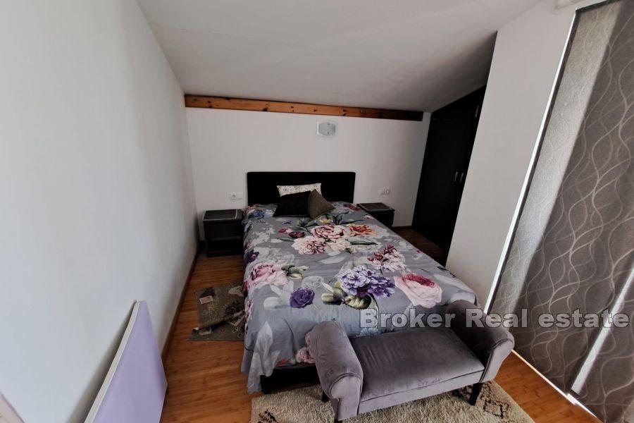 Rodinný dům se třemi bytovými jednotkami