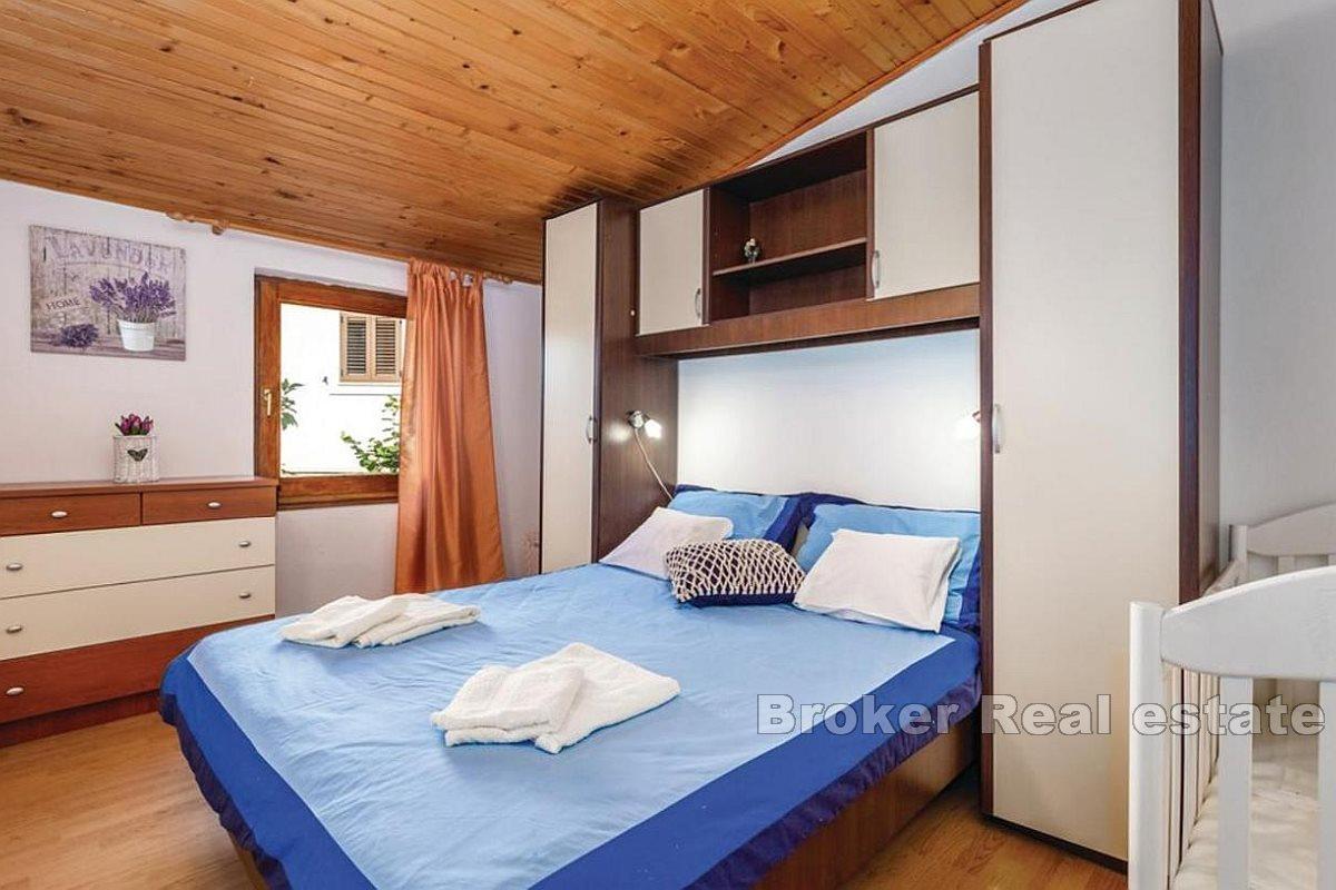 Maison individuelle avec piscine au calme