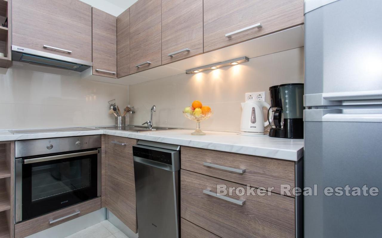 Two-bedroom apartment near the sea
