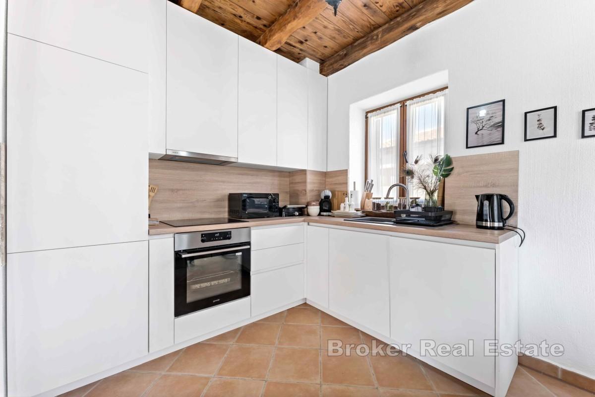 Stenvilla med uppvärmd pool