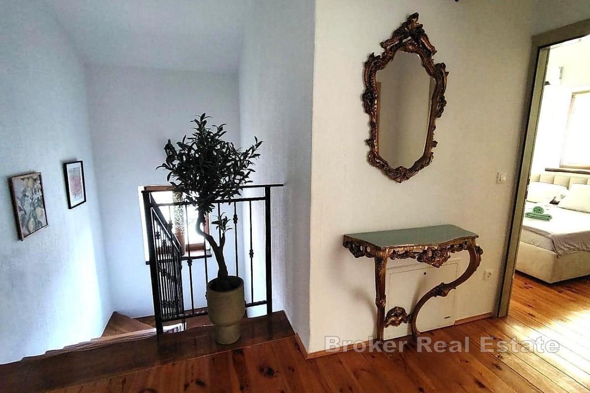 Stenvilla med uppvärmd pool