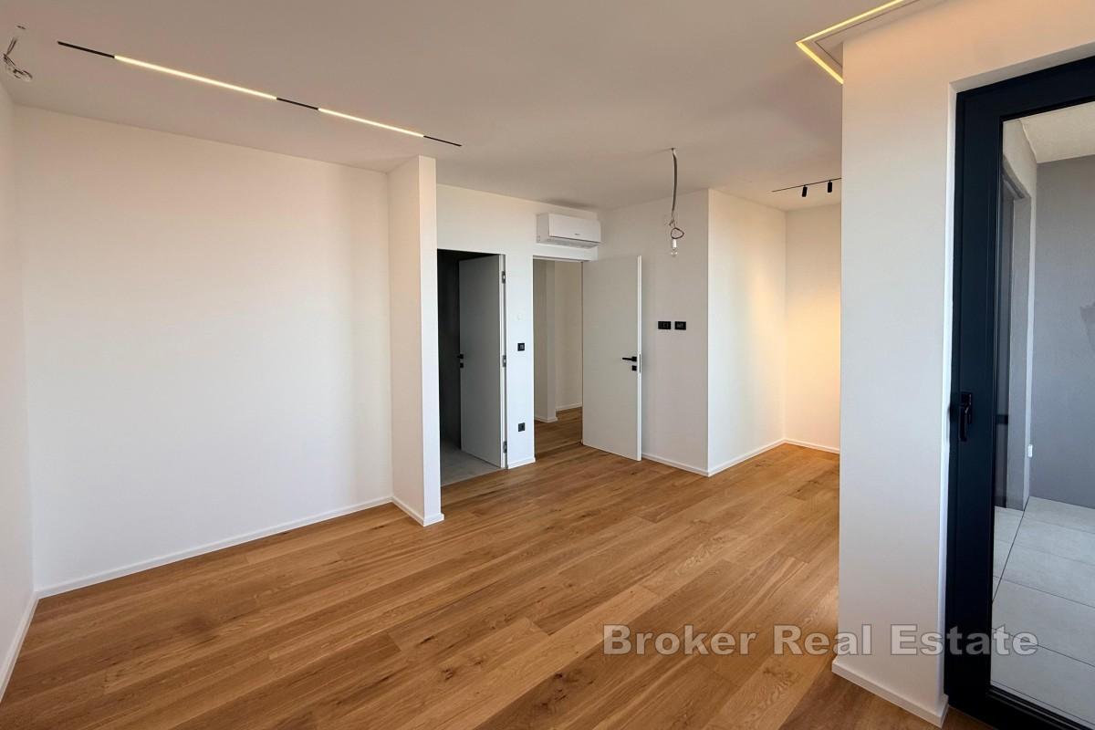 Luxuriöses Penthouse mit Panoramablick aufs Meer