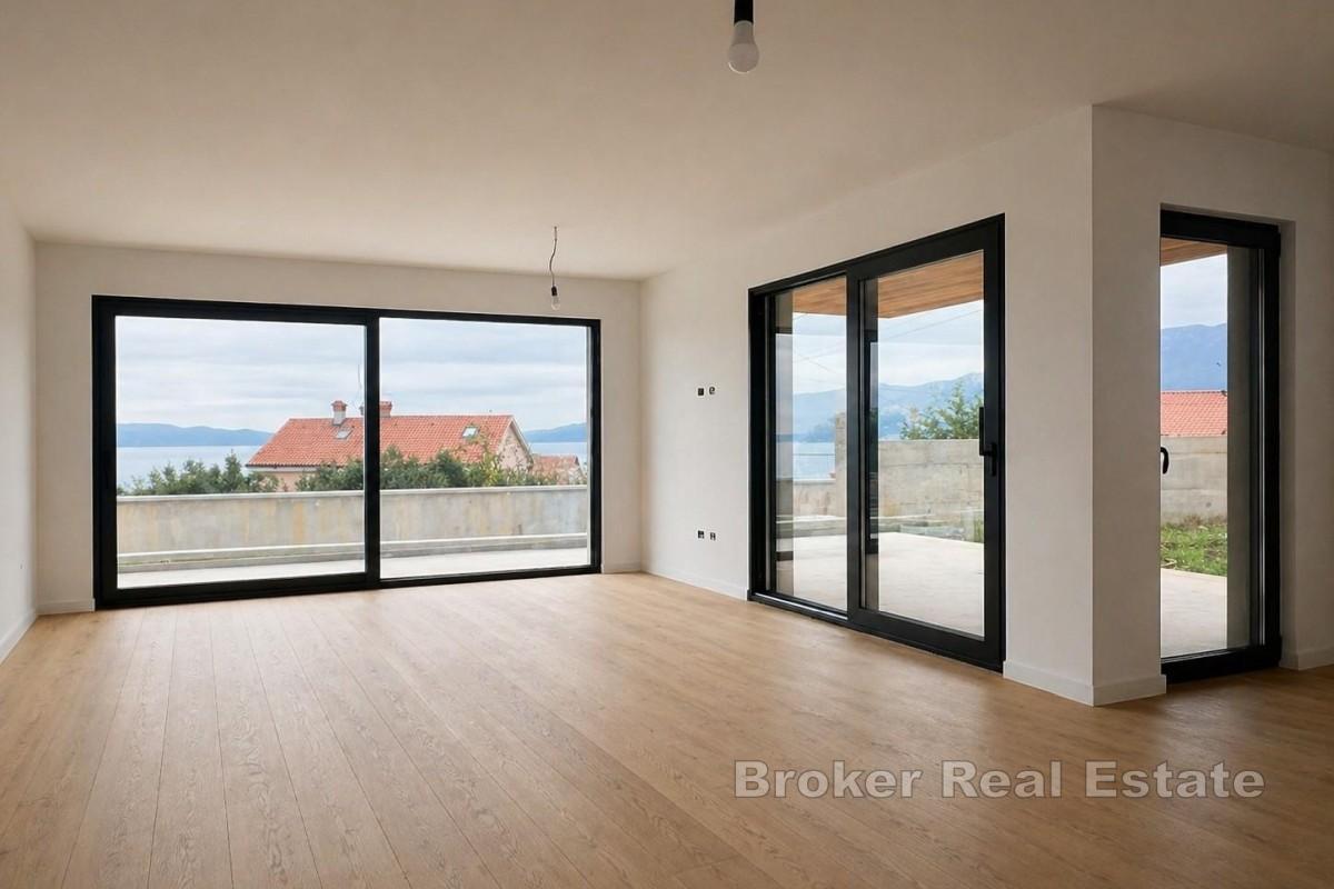 Moderne Wohnung mit Pool und Meerblick