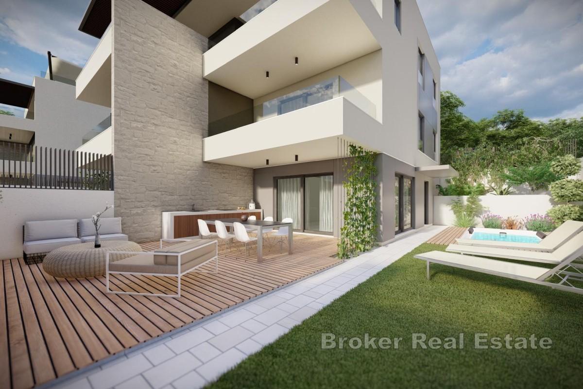 Appartement duplex avec piscine et vue mer