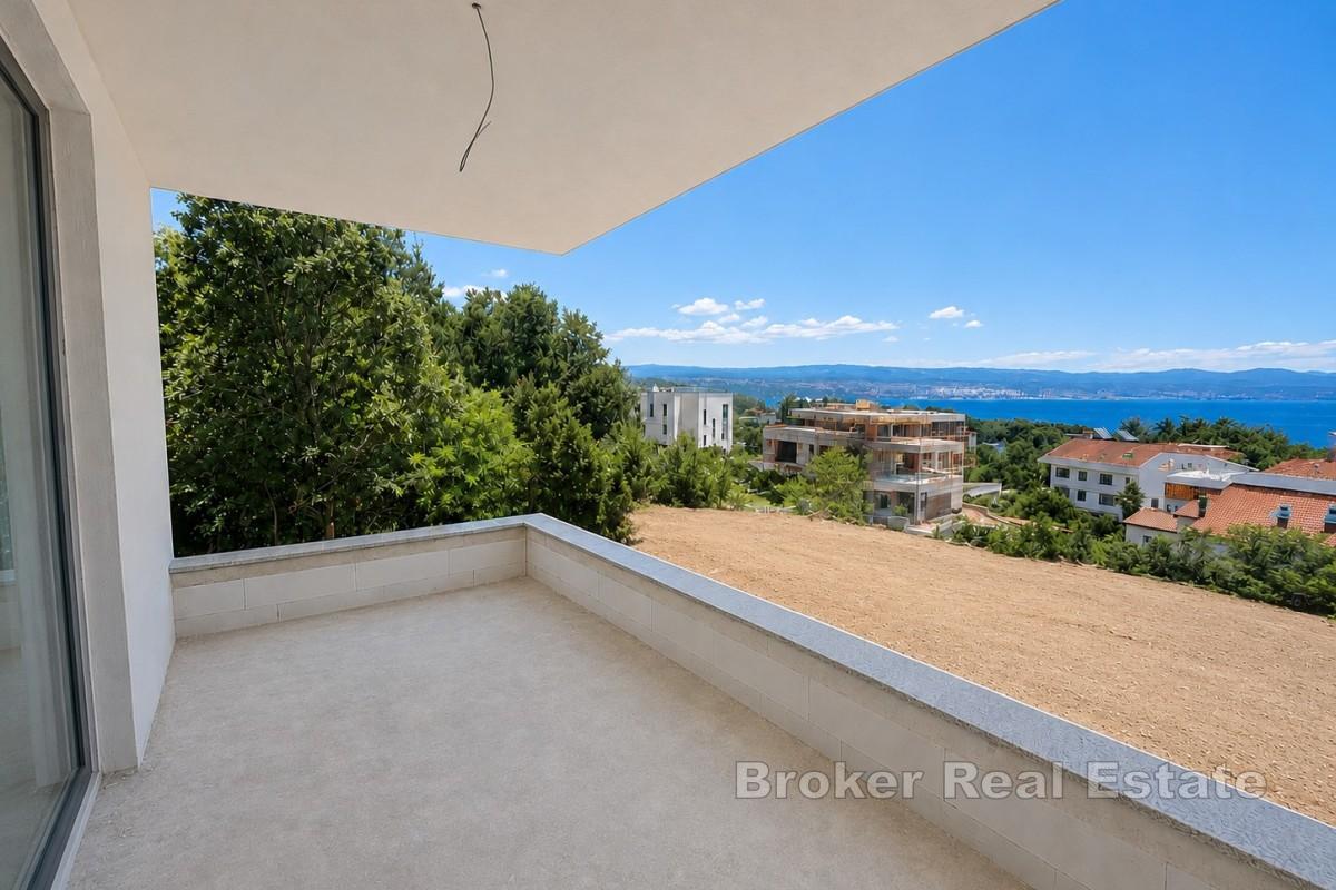 Appartement duplex avec piscine et vue mer