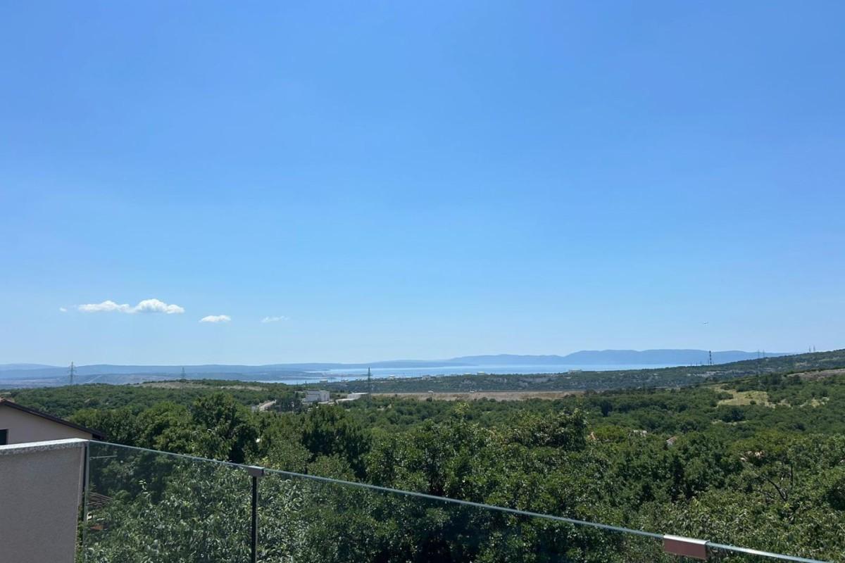 001-1021-88-Rijeka-modern-family-house-with-sea-views-for-sale