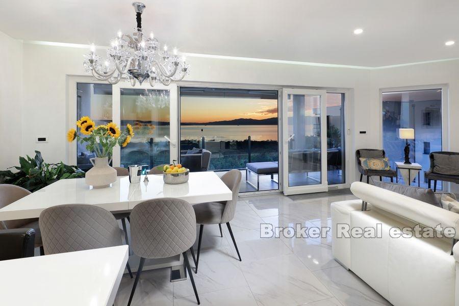 Luxury two-bedroom apartment with sea view