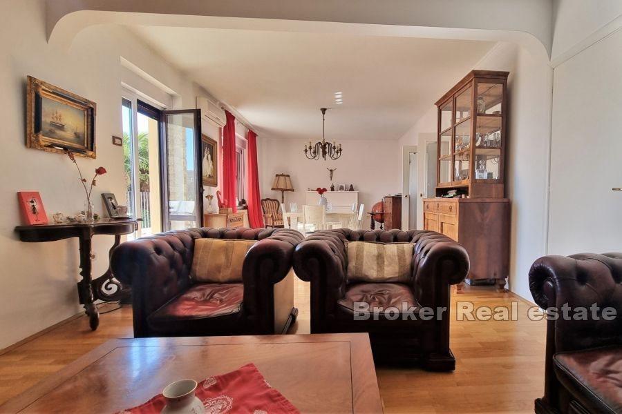 Renovated villa with sea view