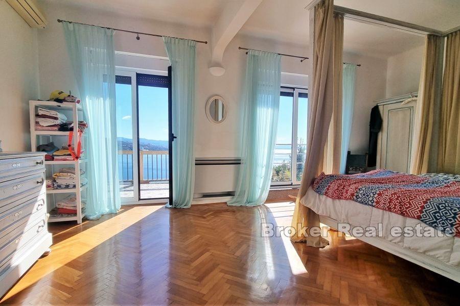Renovated villa with sea view