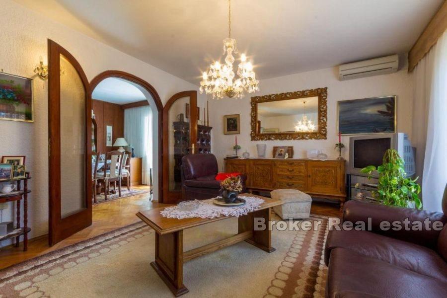 Maison individuelle dans un endroit calme