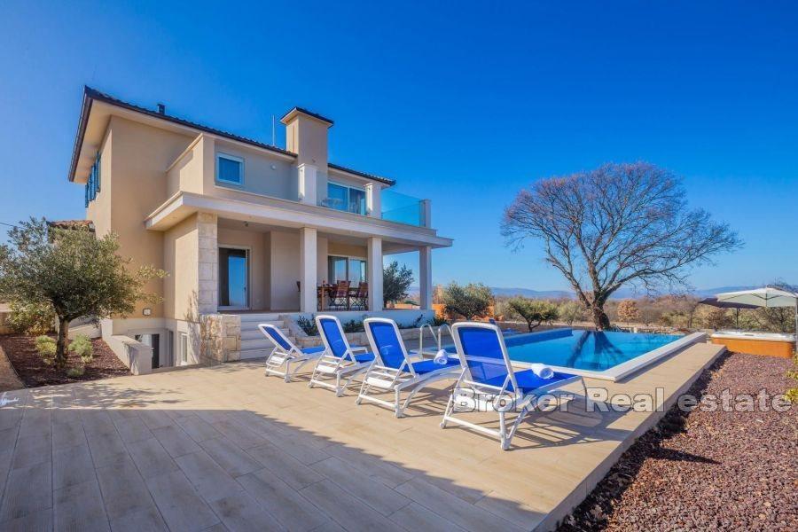 Belle maison avec piscine