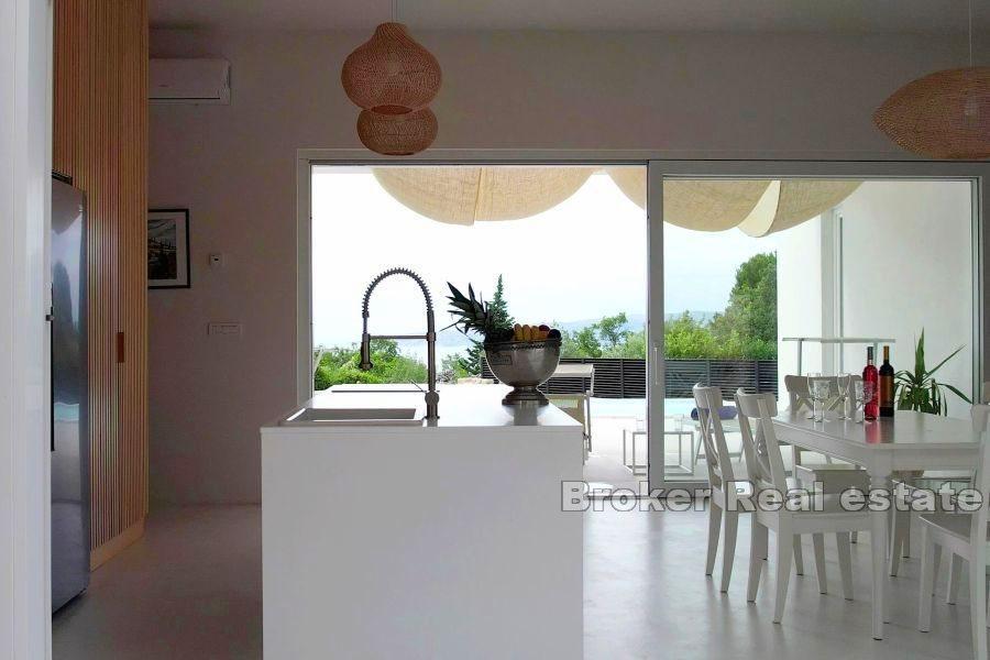 Mediteranska vila s bazenom I pogledom na more