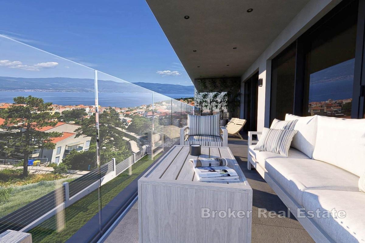 Deux appartements avec vue sur la mer dans un immeuble neuf