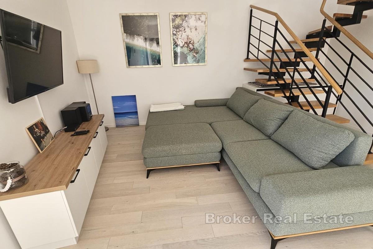 Duplex-leilighet med hage