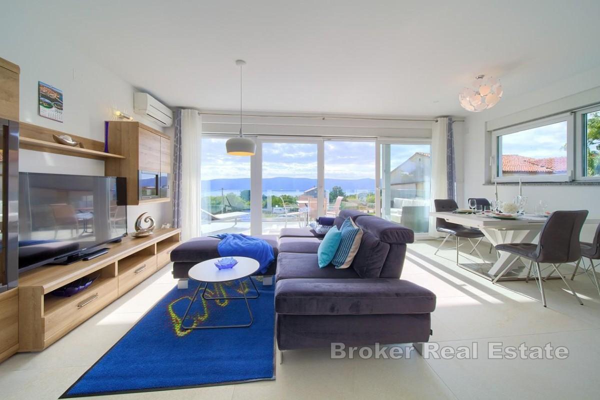 Appartement deux pièces avec vue sur la mer