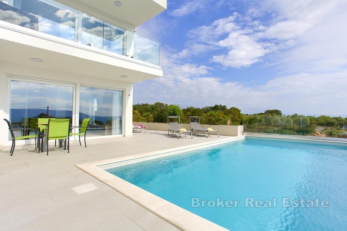 Moderne Zweizimmerwohnung mit Swimmingpool