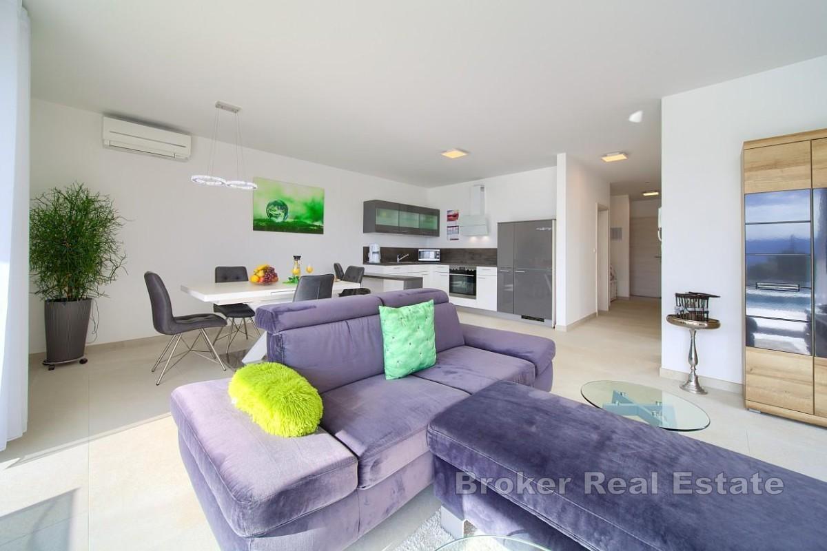 Moderní dvoupokojový byt s bazénem