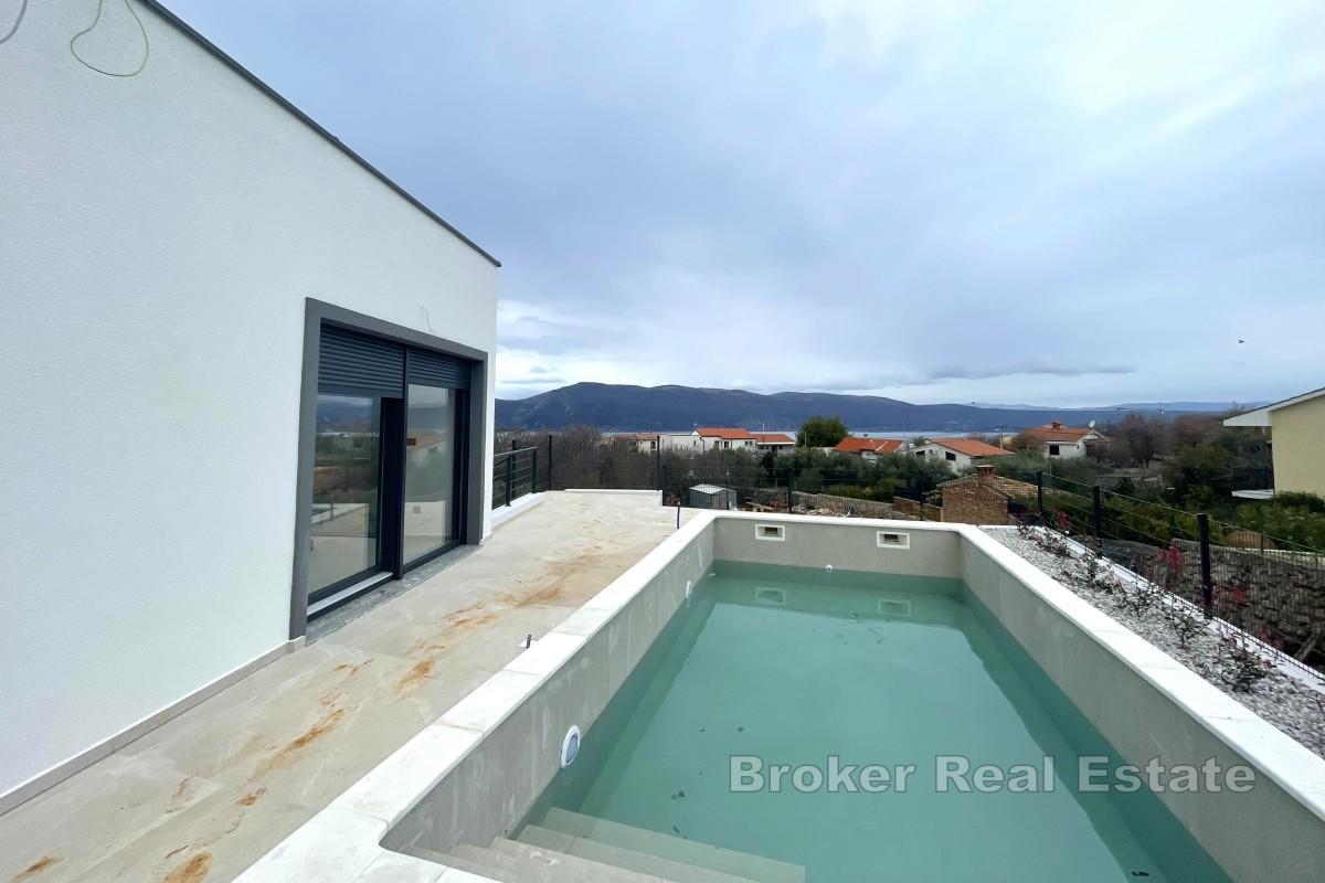 Casa bifamiliare con vista mare