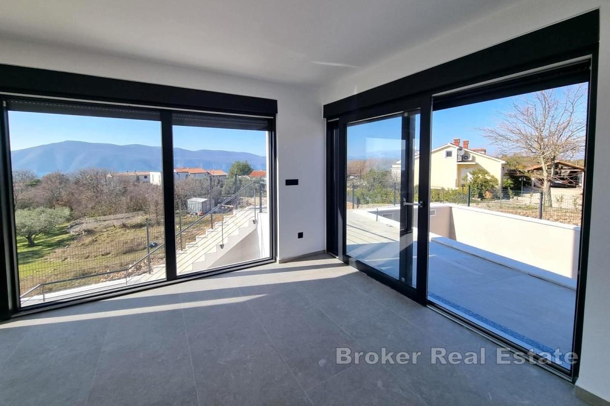 Casa bifamiliare con vista mare