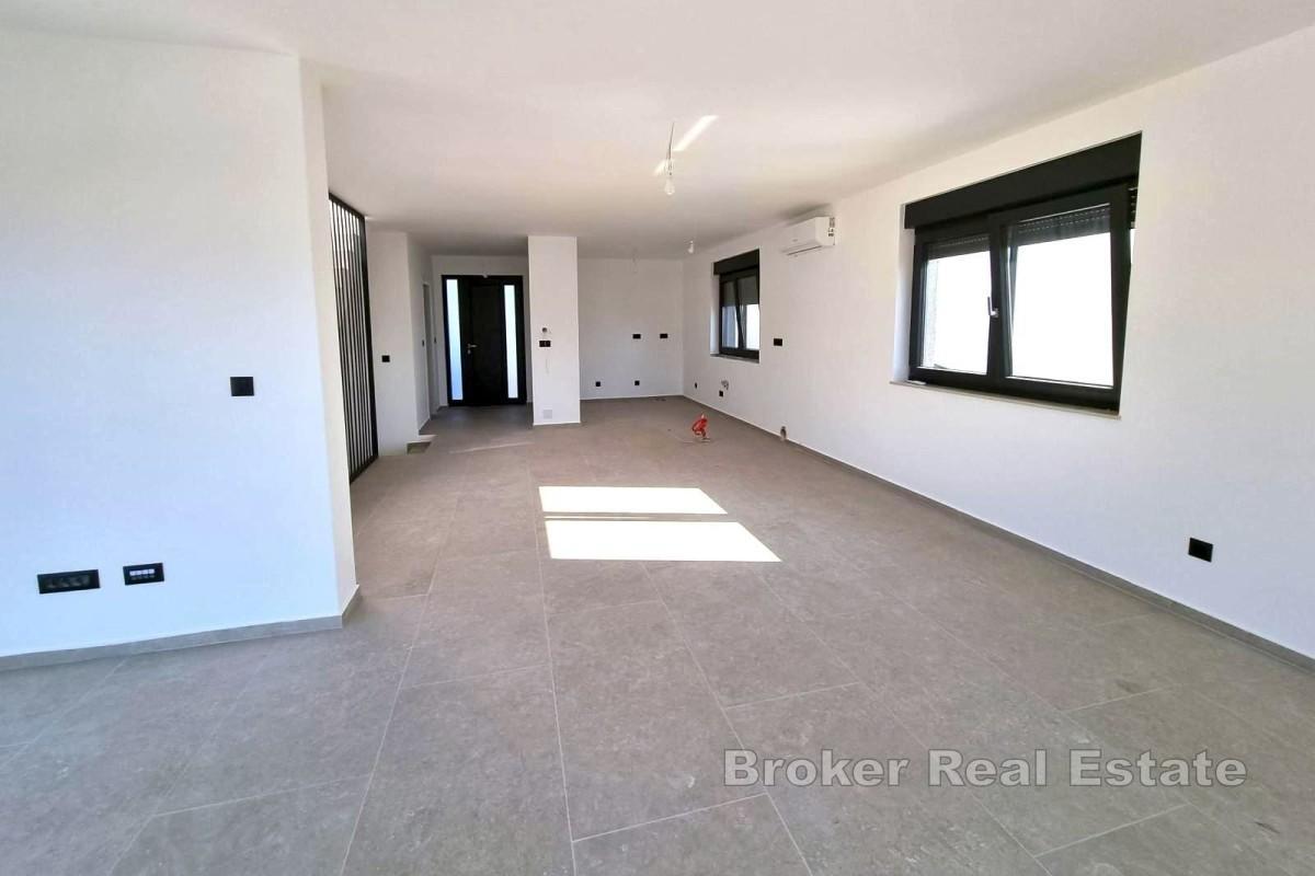Casa bifamiliare con vista mare