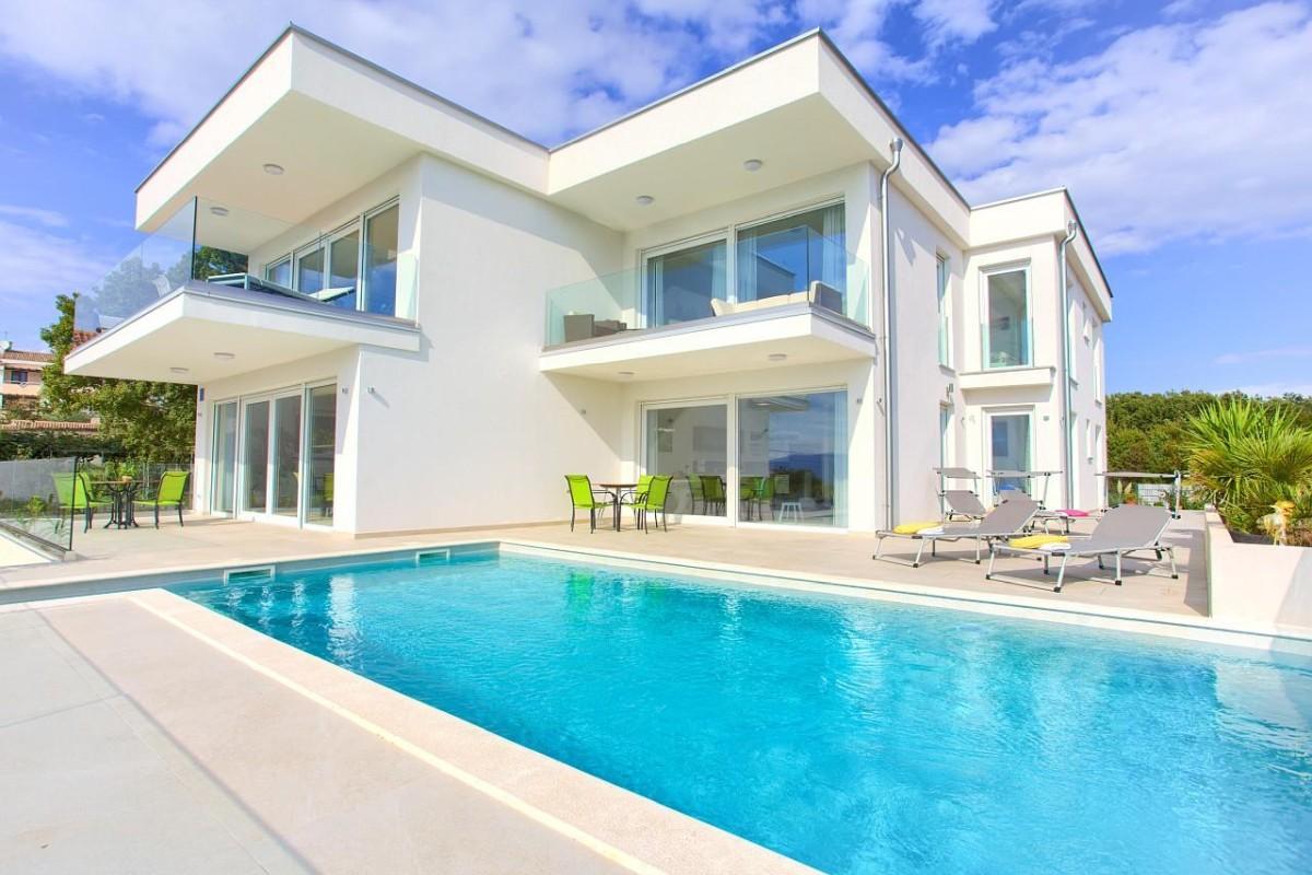 001-1023-39-Krk-Villa-with-four-apartments-and-open-sea-view-for-sale