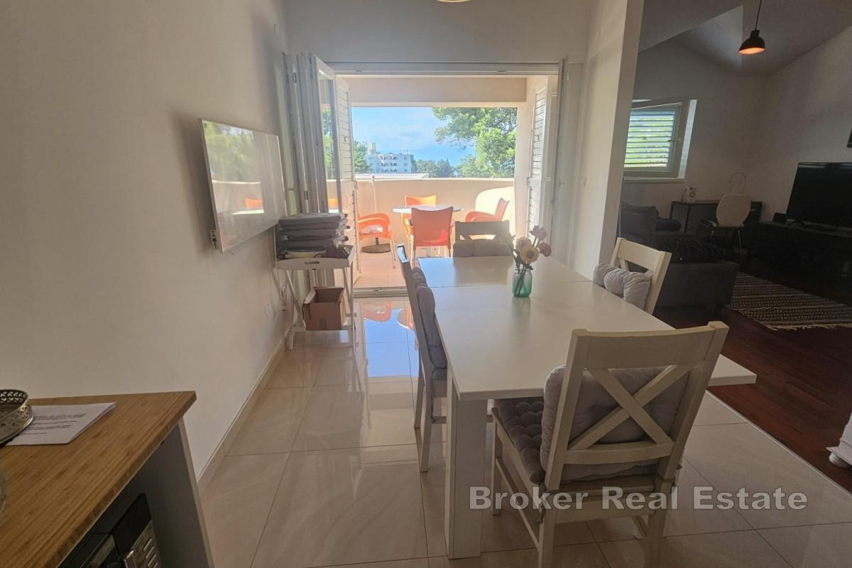 Apartament typu penthouse blisko plaży i centrum