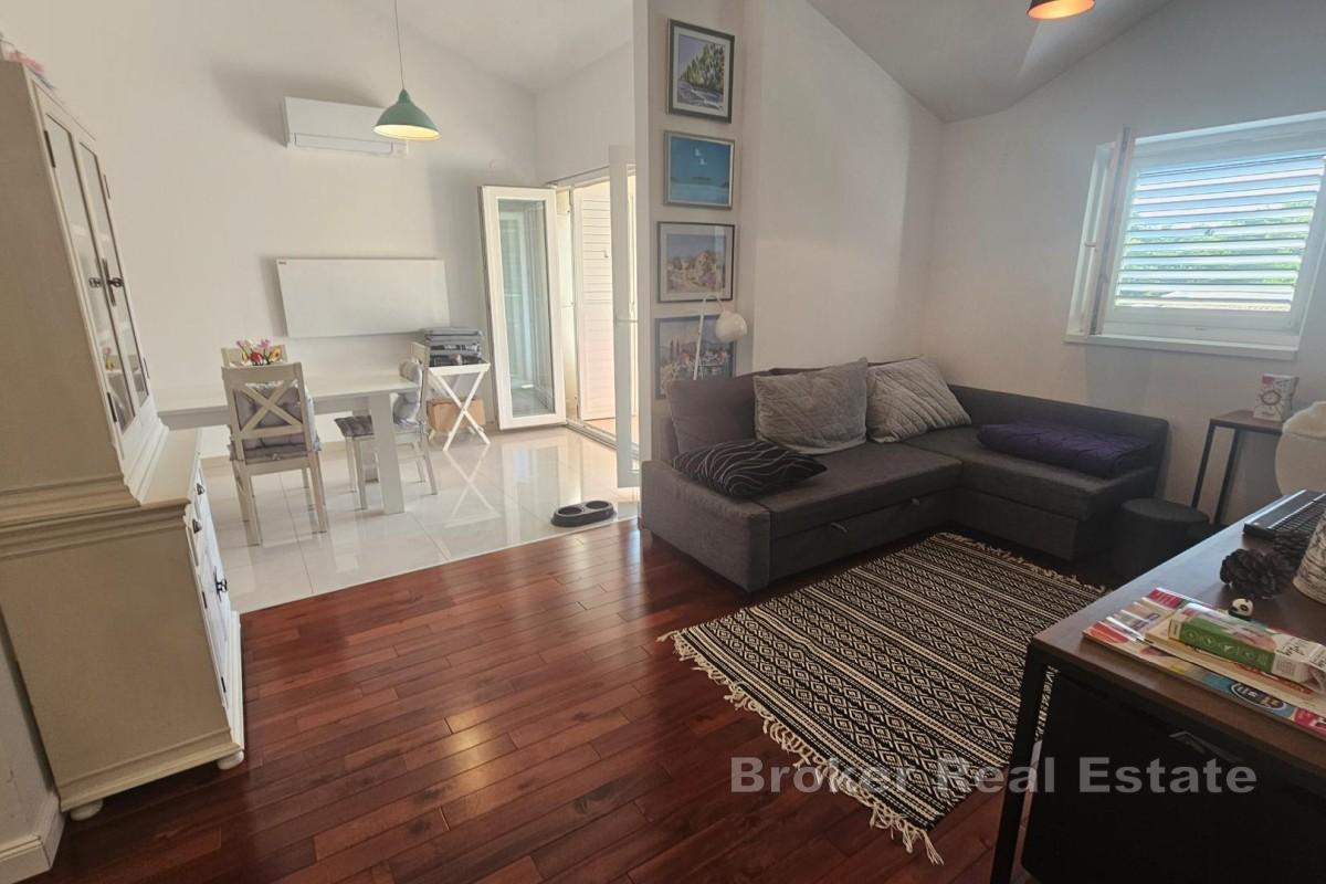 Apartament typu penthouse blisko plaży i centrum