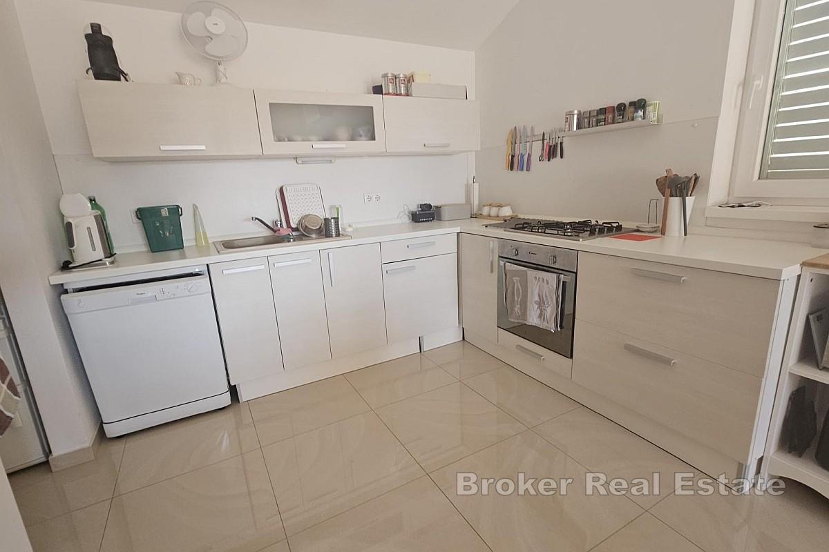 Apartament typu penthouse blisko plaży i centrum