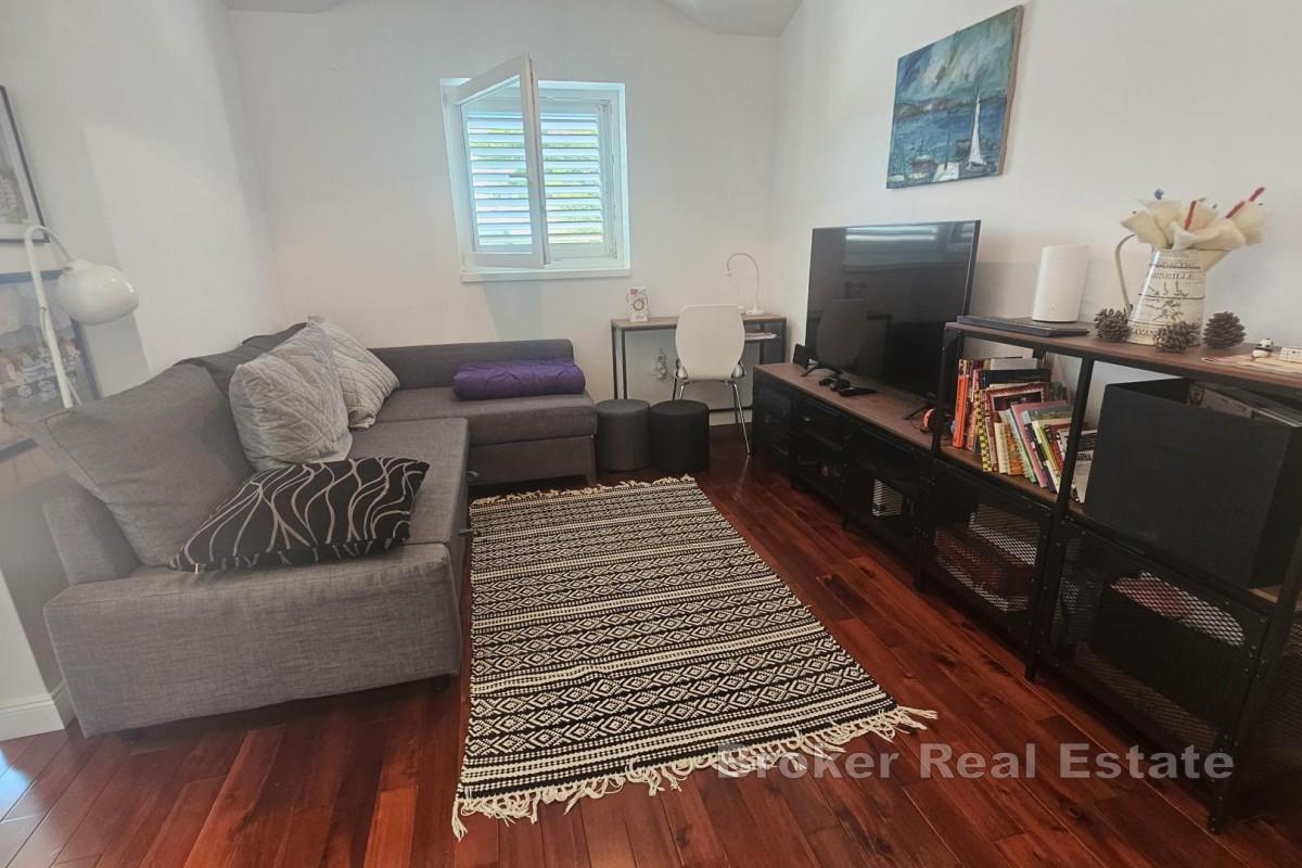 Apartament typu penthouse blisko plaży i centrum