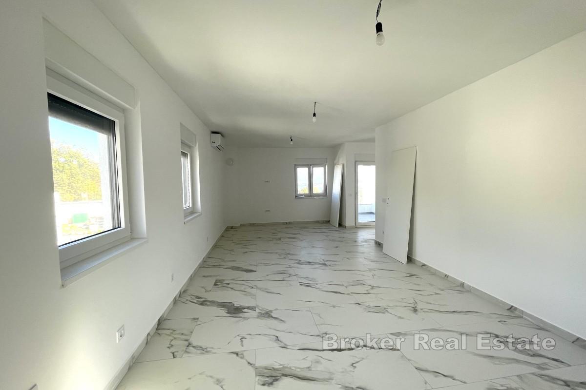 Apartament w spokojnej okolicy z widokiem na morze