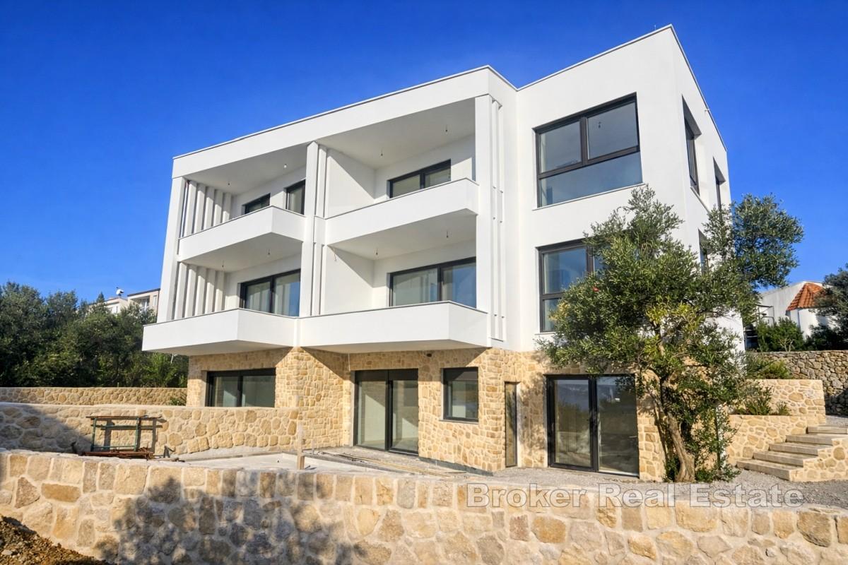 Nowoczesny apartament dwupoziomowy z widokiem na morze
