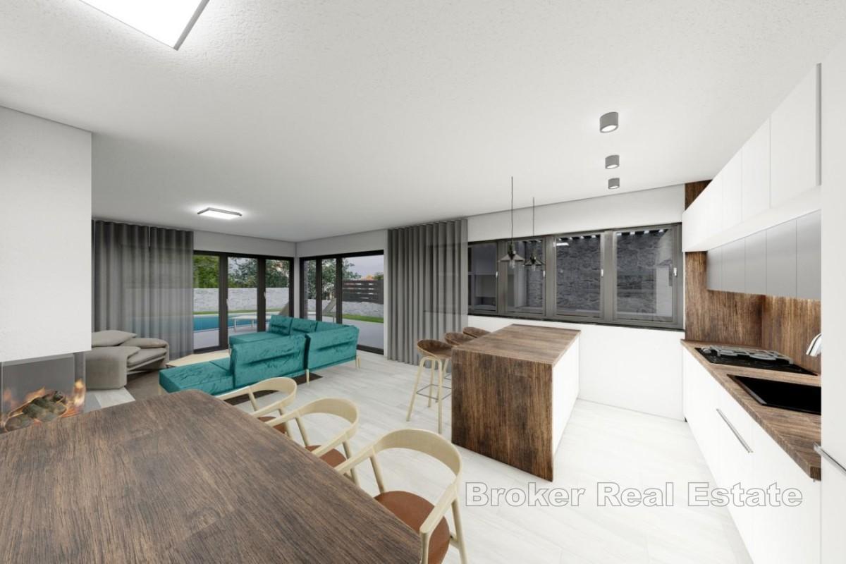 Moderne hus med basseng i attraktiv beliggenhet
