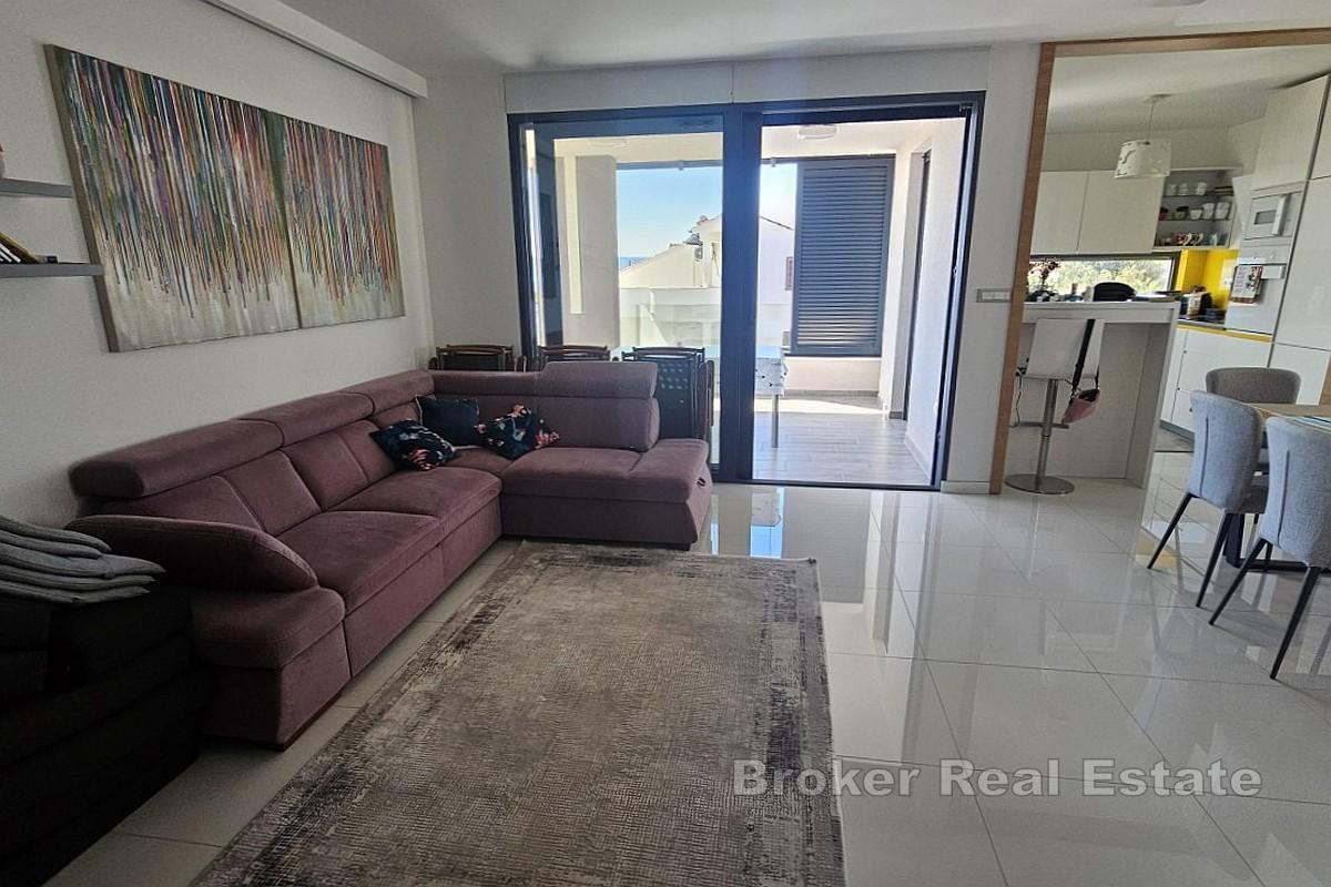 Luxusní penthouse s panoramatickým výhledem na moře