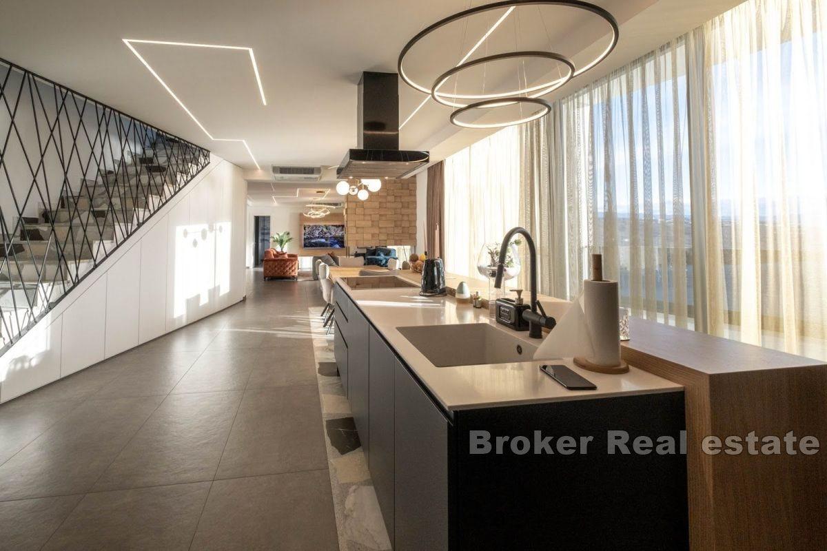 Penthouse avec vue mer en position dominante