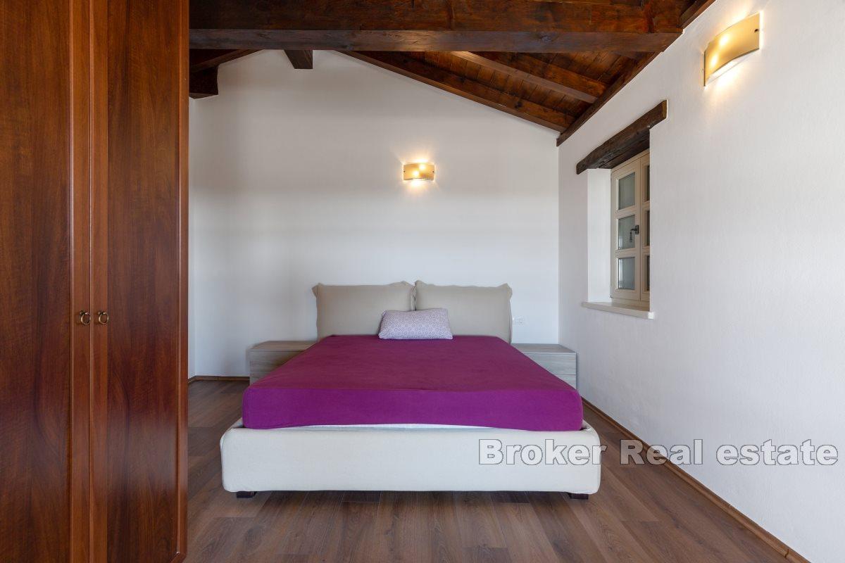 Charmantes Steinhaus mit Swimmingpool