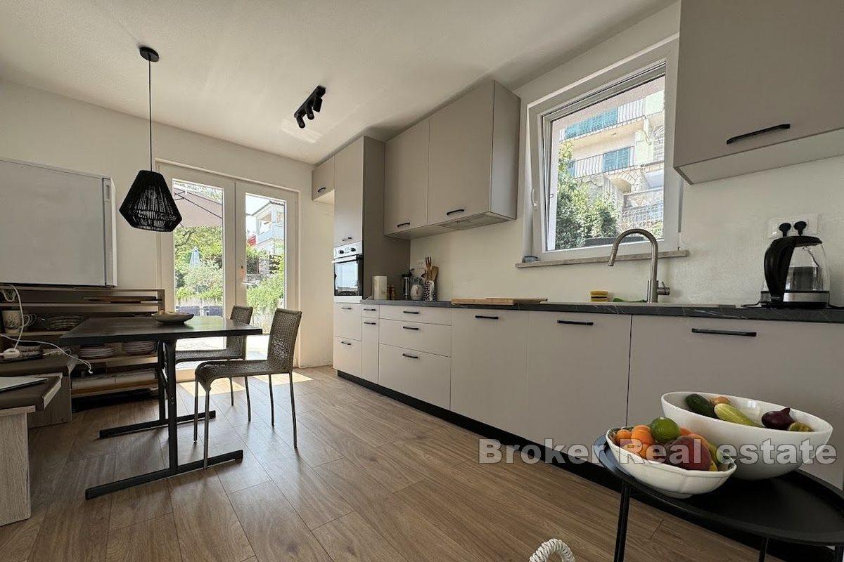 Samostatně stojící dům s panoramatickým výhledem na moře