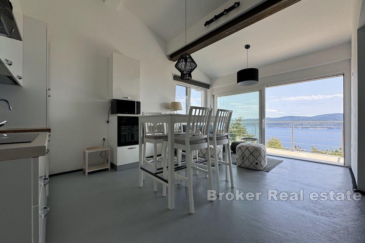 Maison individuelle avec vue panoramique sur la mer