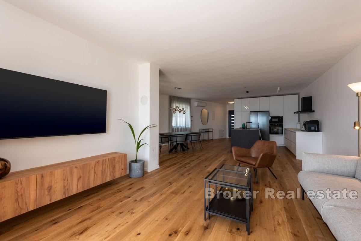 Dvojdomek s výhledem na moře a soukromým bazénem