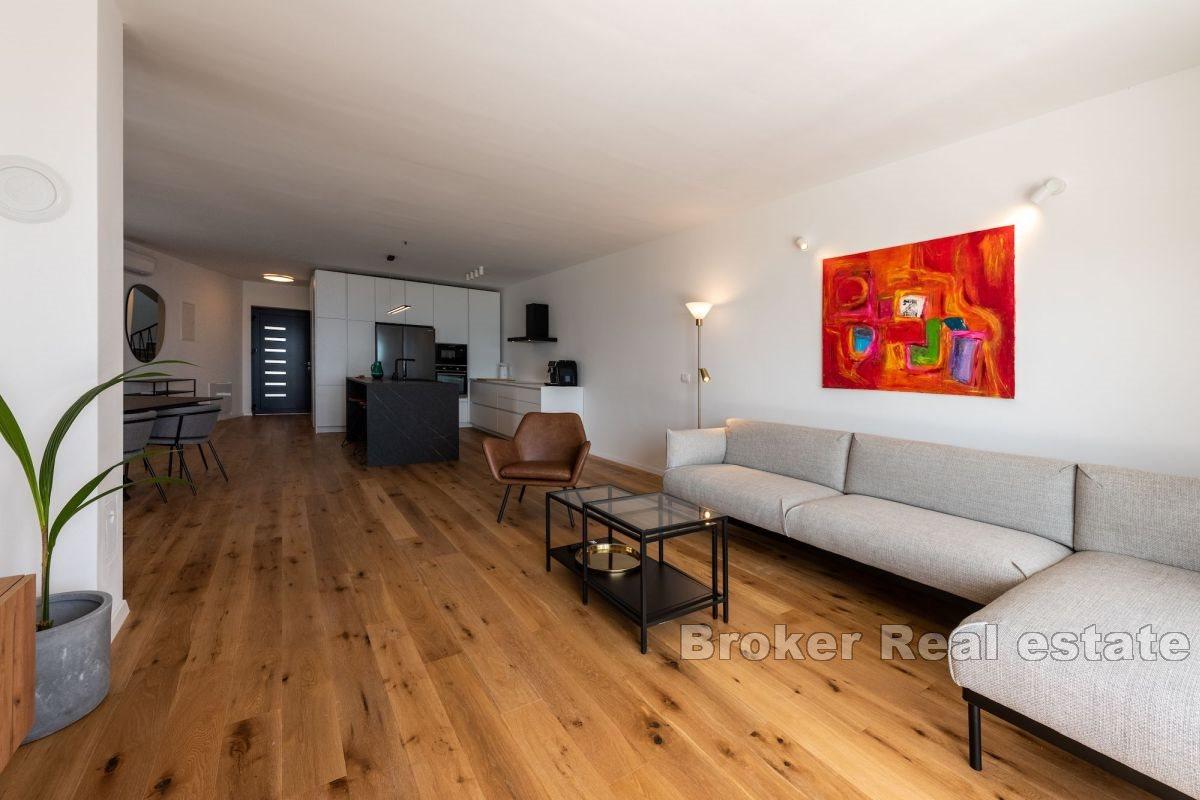 Dvojna vila s pogledom na more i privatnim bazenom