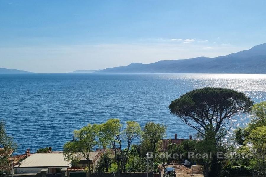 Современные апартаменты с открытым видом на море