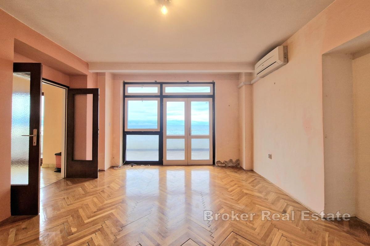 Apartmán v centru, první řada u moře