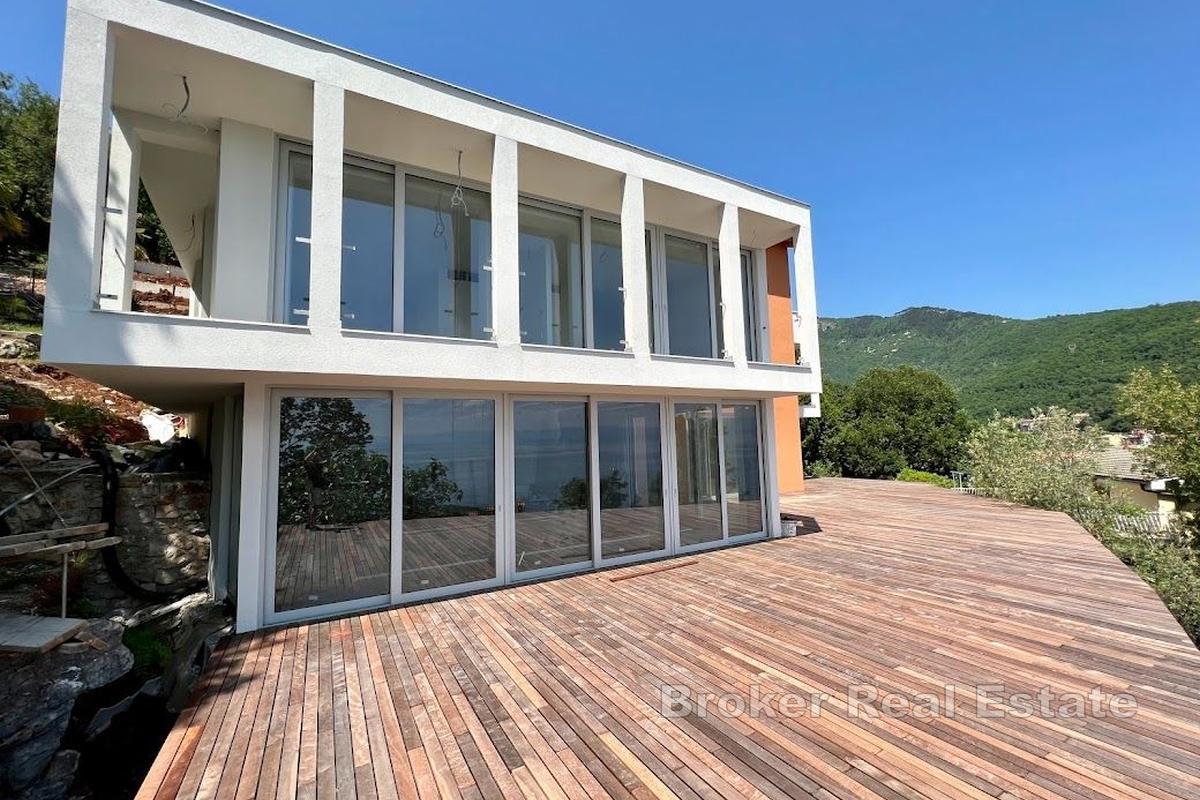 Nowoczesna willa blisko morza