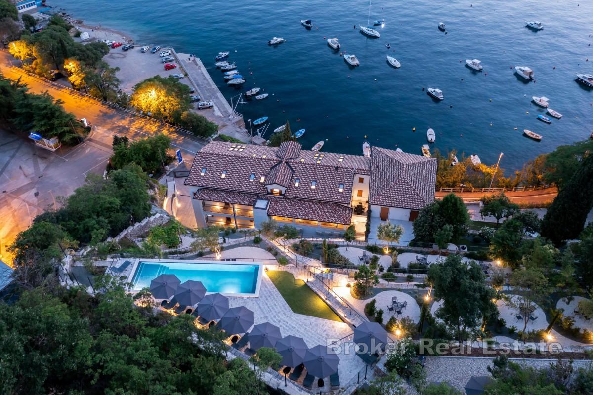 Роскошные апартаменты у моря