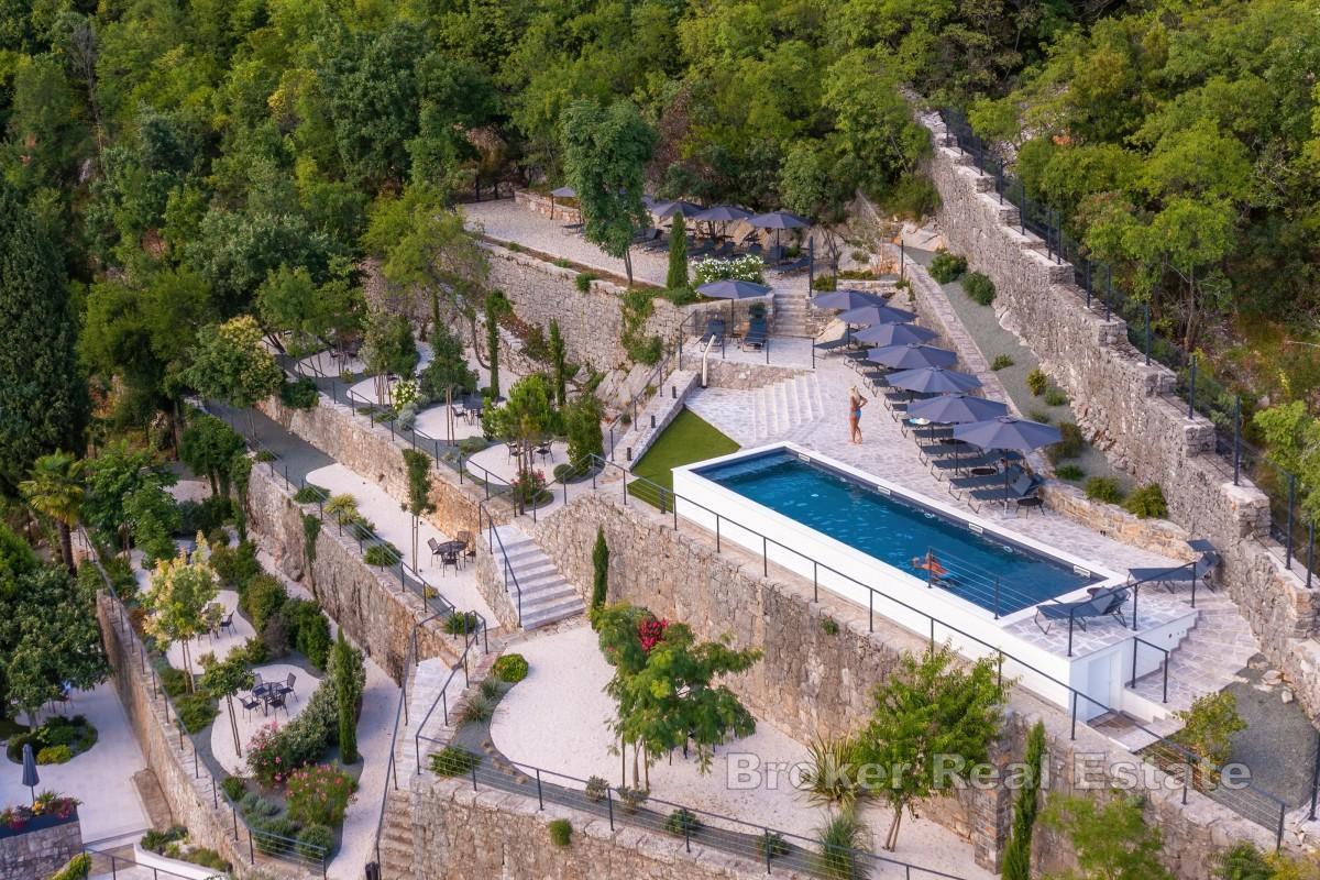 Роскошные апартаменты у моря