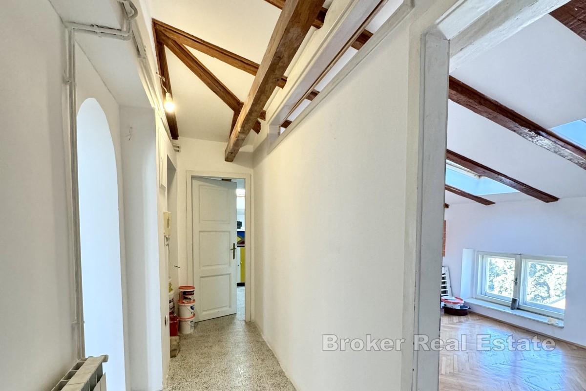 Geräumige Wohnung mit separatem Studio in der Nähe der Strandpromenade