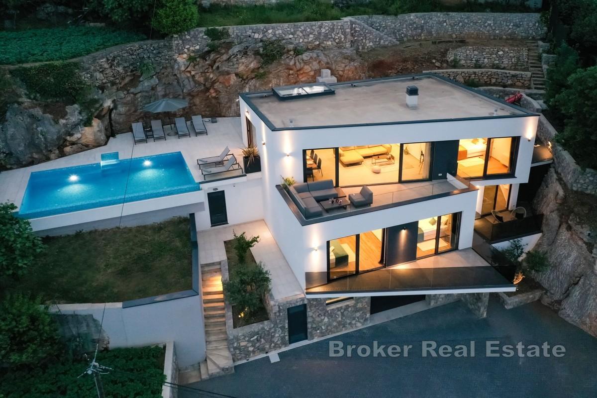 Villa con piscina e vista sul Golfo del Quarnero