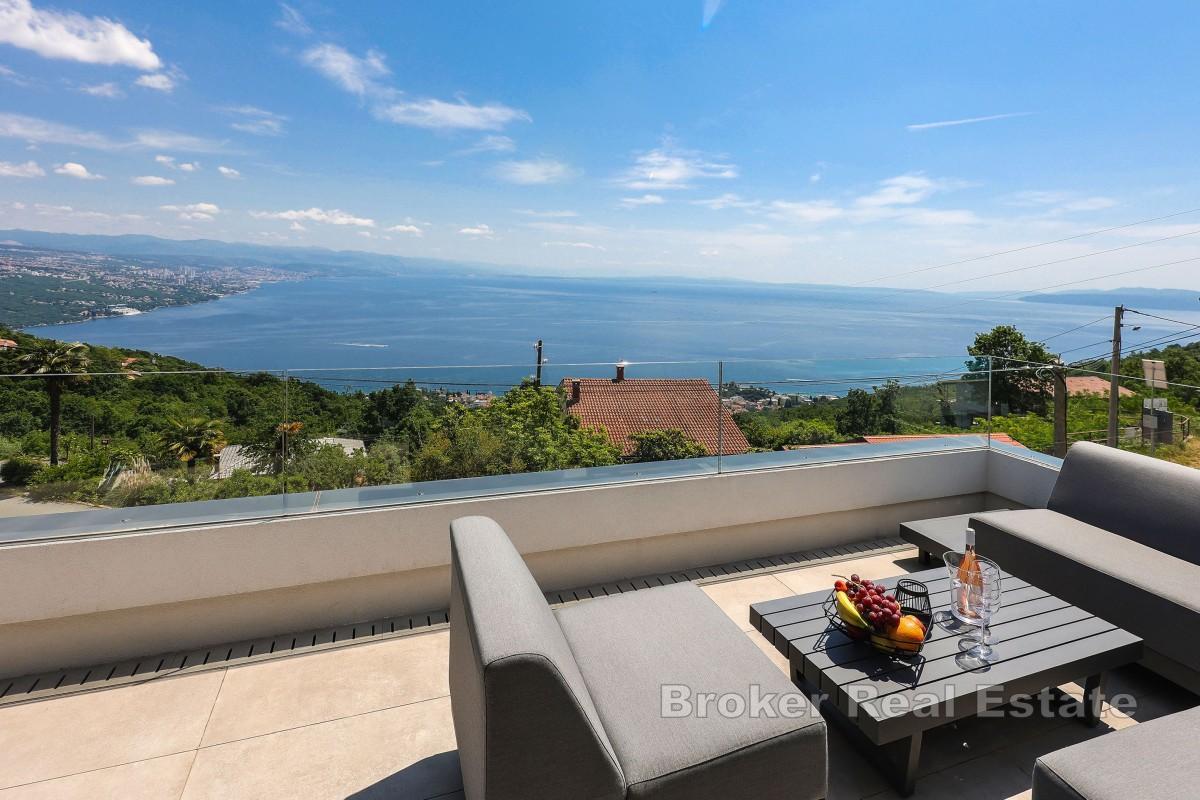 Villa con piscina e vista sul Golfo del Quarnero